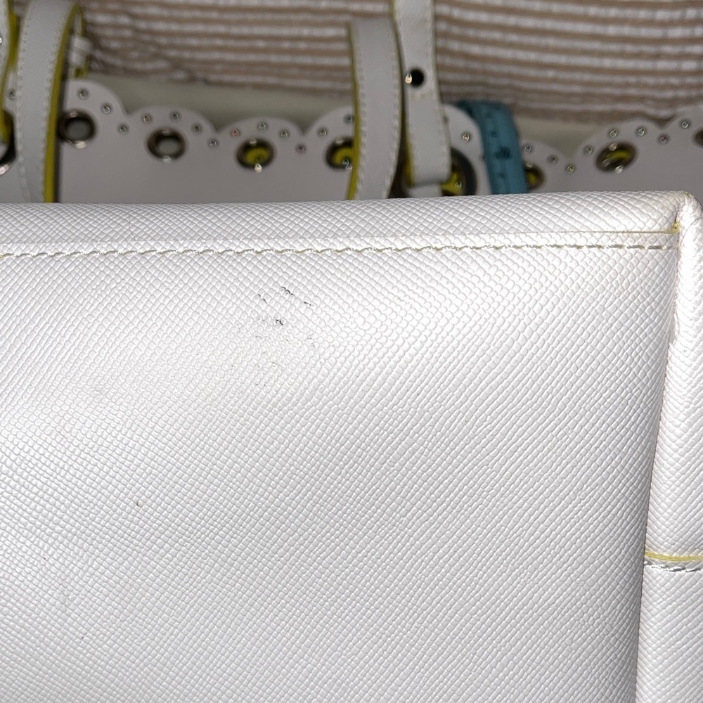 Nine West Stylish White and Yellow Tote Bag with Silver Detailing Quality Detail - Picture 9 of 9